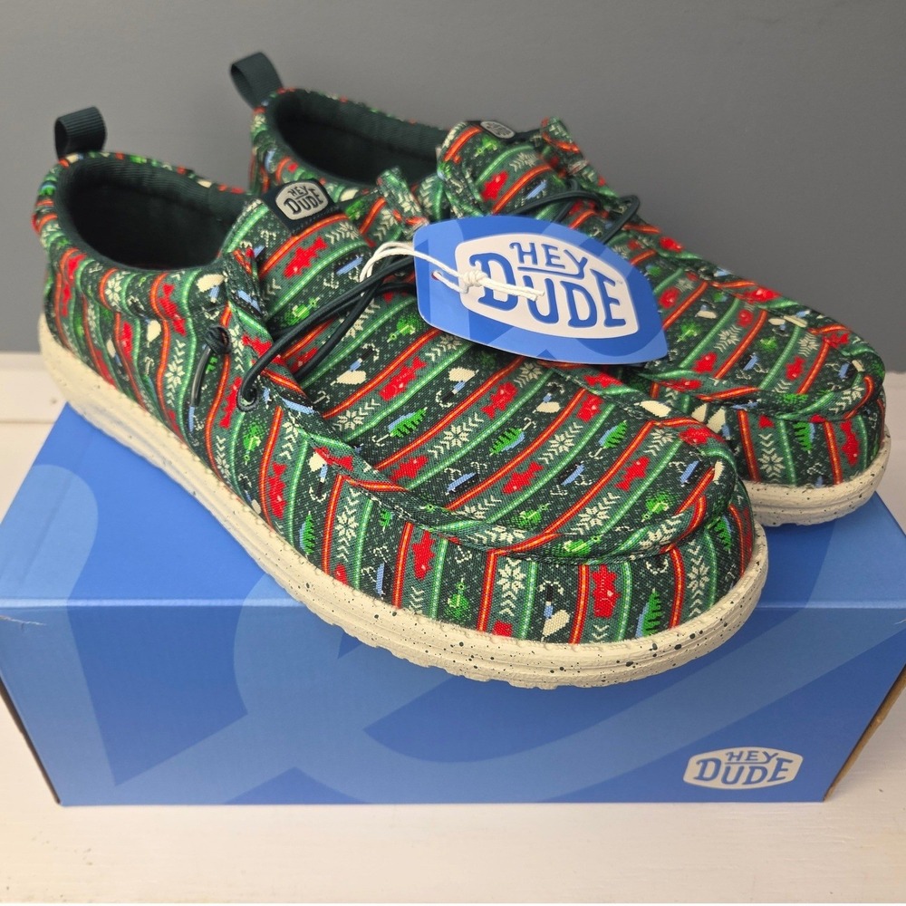 Hey Dude Wally Fishmas Sweater Shoes Mens 10 Green Christmas Slip On Loafers NWT